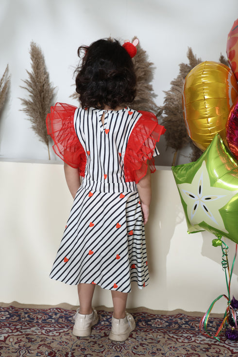 RED HEART BLACK AND WHITE DRESS